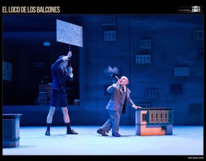 loco_balcones_escena_47